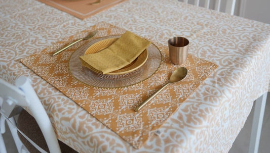 From Desert Sands to Dining Grandeur: A Guide to Warm, Regal Tablescapes