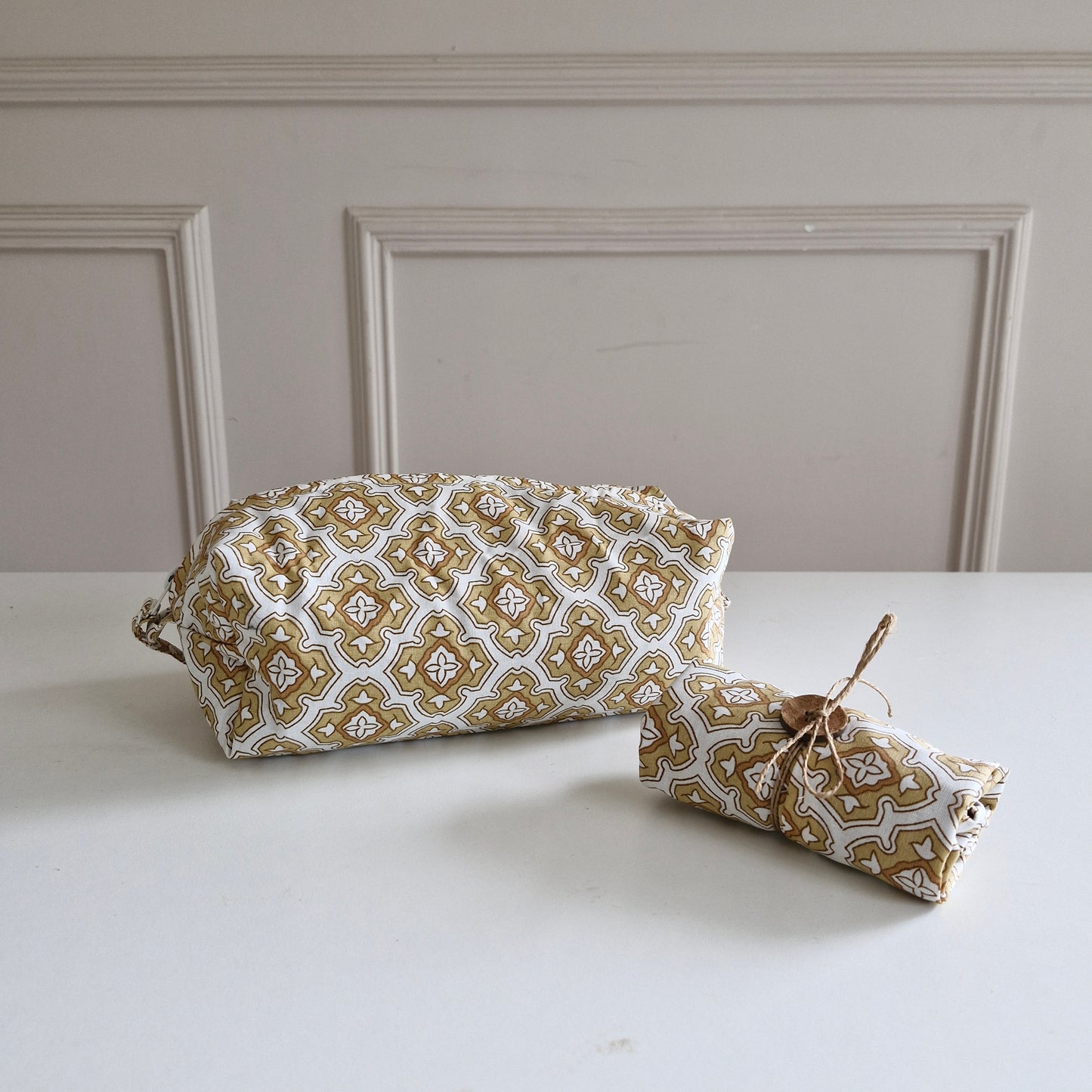 Tuck & Go Pouch - Chai & Toast