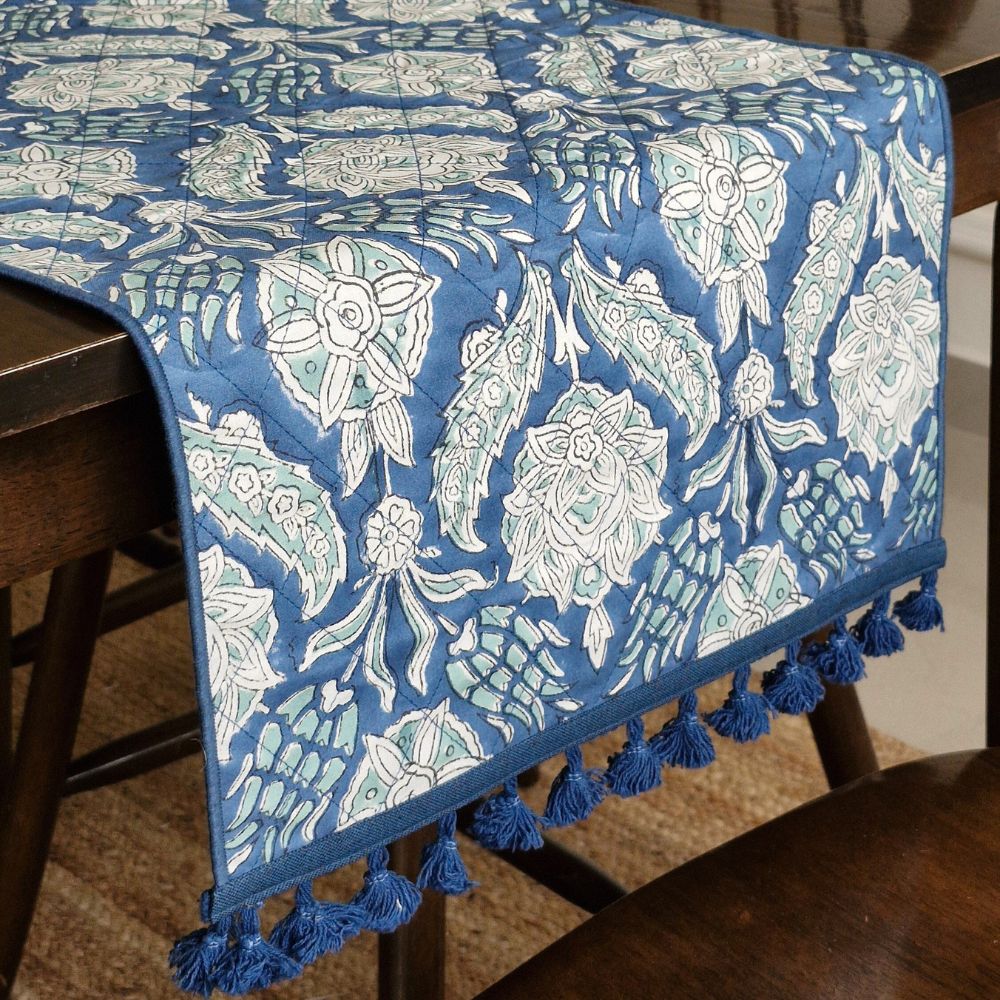 Stormy Skies Reversible Runner