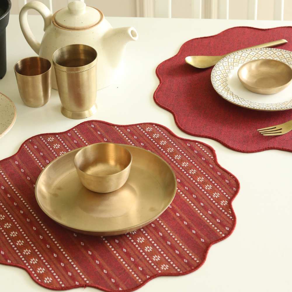 Woven Ruby Red Placemats Round Scalloped Red