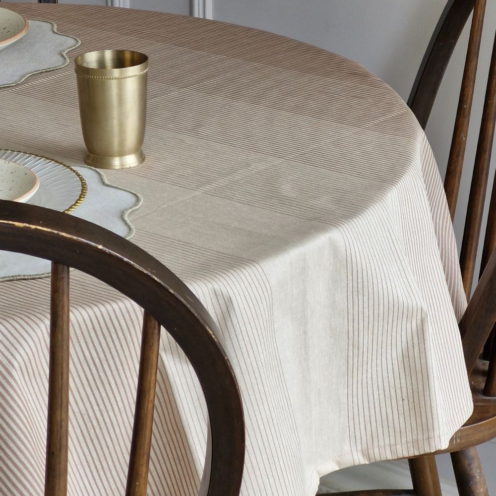 Cinnamon Cream Tablecloth 6 Seater Oval (60”X90”) Beige