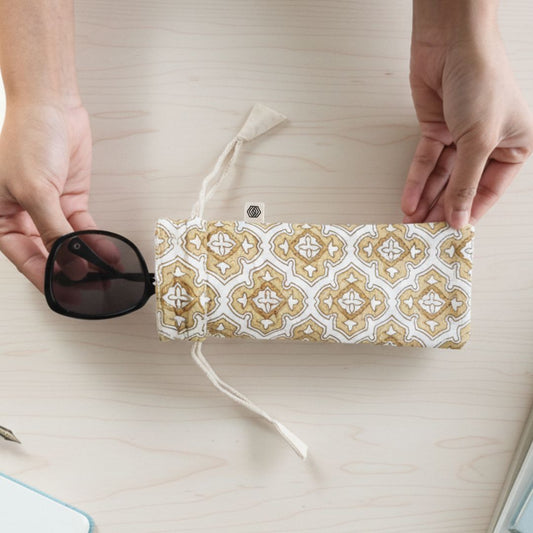 Optical Pouch - Chai & Toast