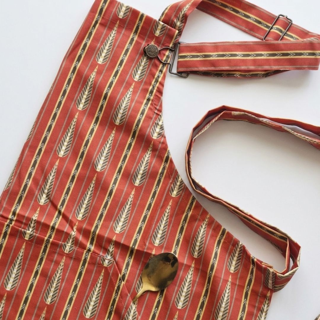 Spill-Resistant, 3-pocket, Cotton Apron - Spice Keeper’s Dream