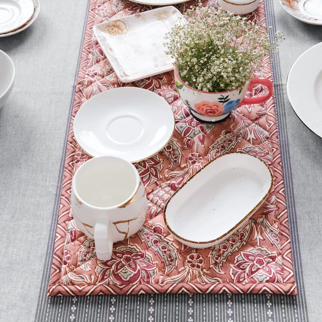 Sweet Onion Tablepad by The Yard House, a quilted, wipeable, reversible table pad in bold colors, available in rectangle (...
