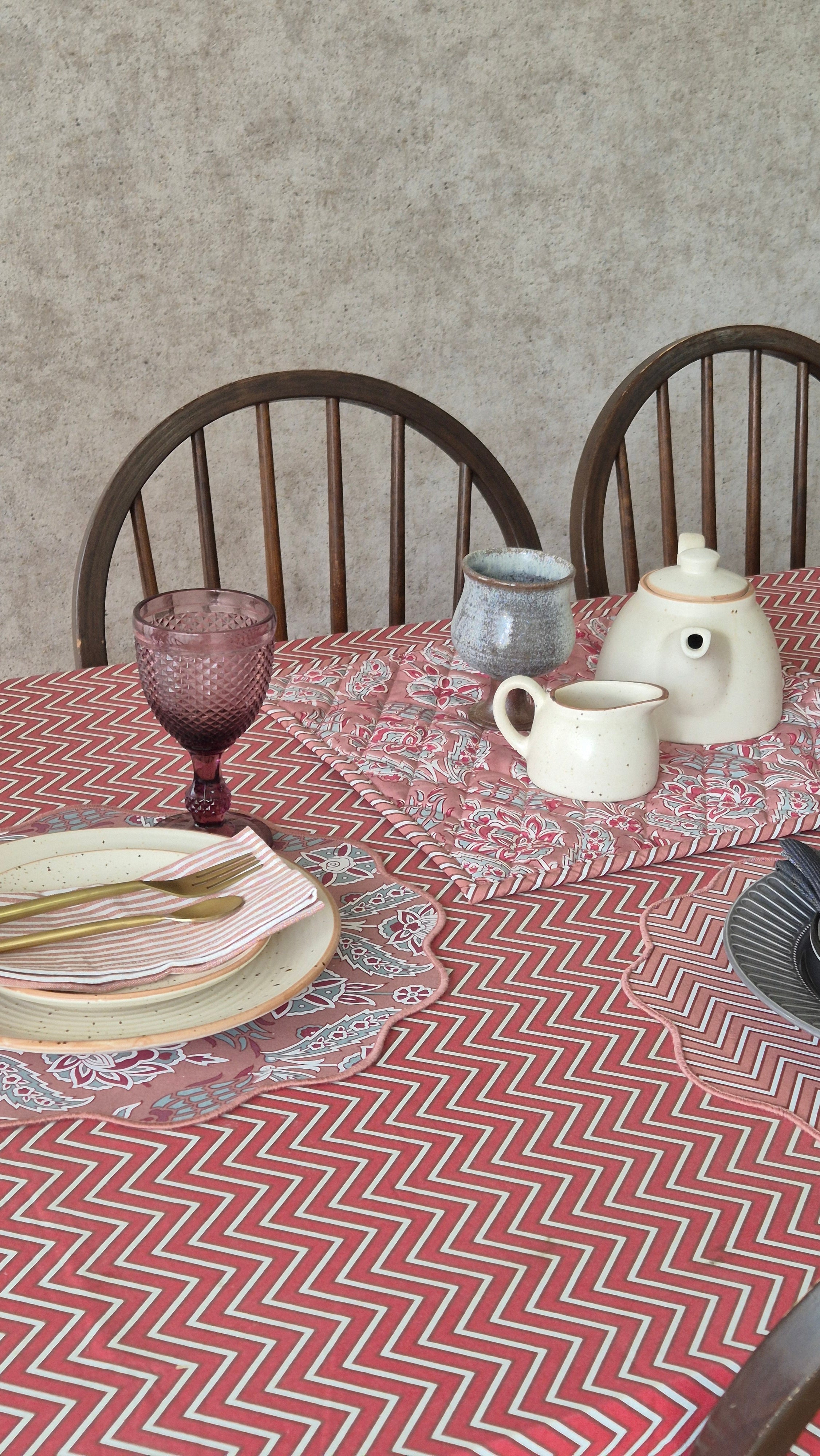 Elevate Your Dining Aesthetic: How to Style Your Table with Chevron, Florals, and Scalloped Elegance