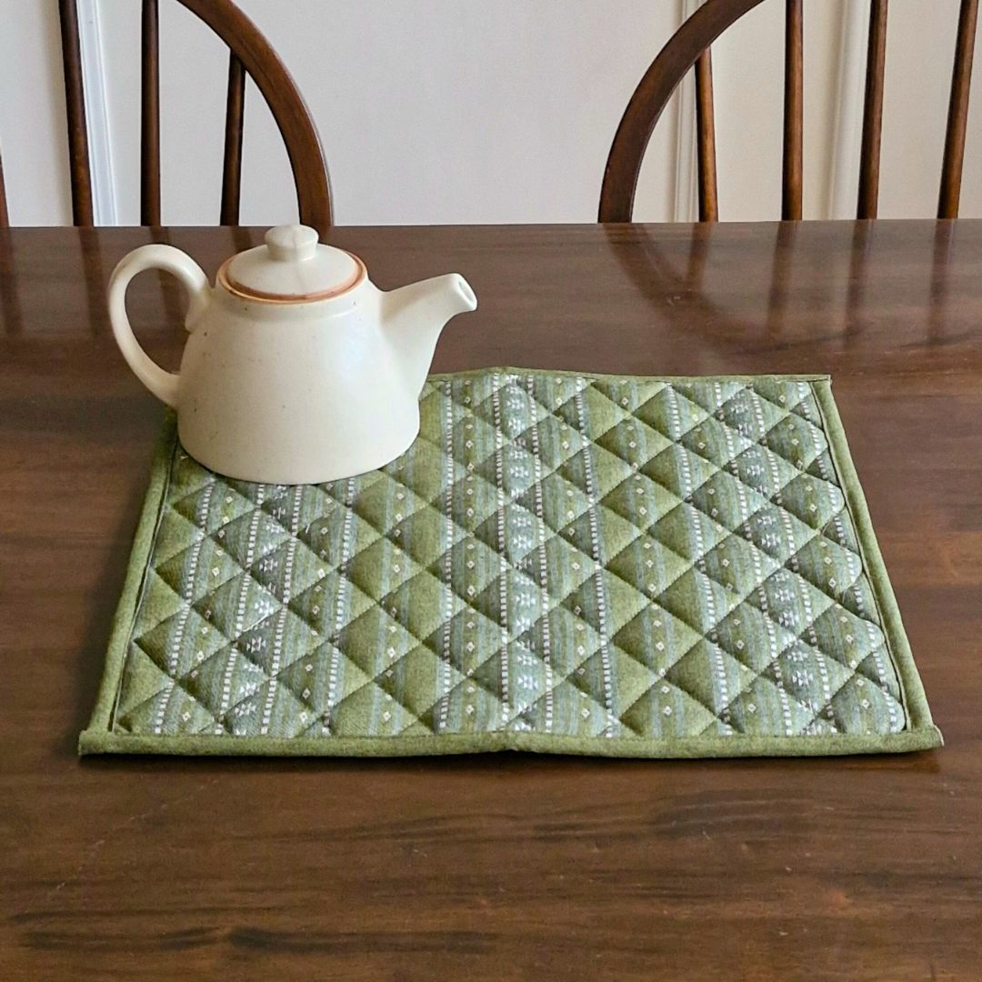 Woven Moss Green Tablepad