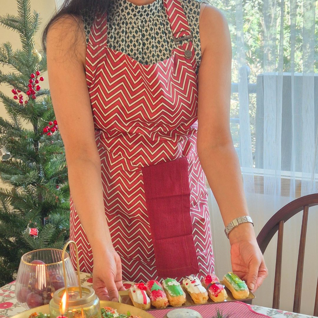 Spill-Resistant, 3-pocket, Cotton Apron - All Over Red