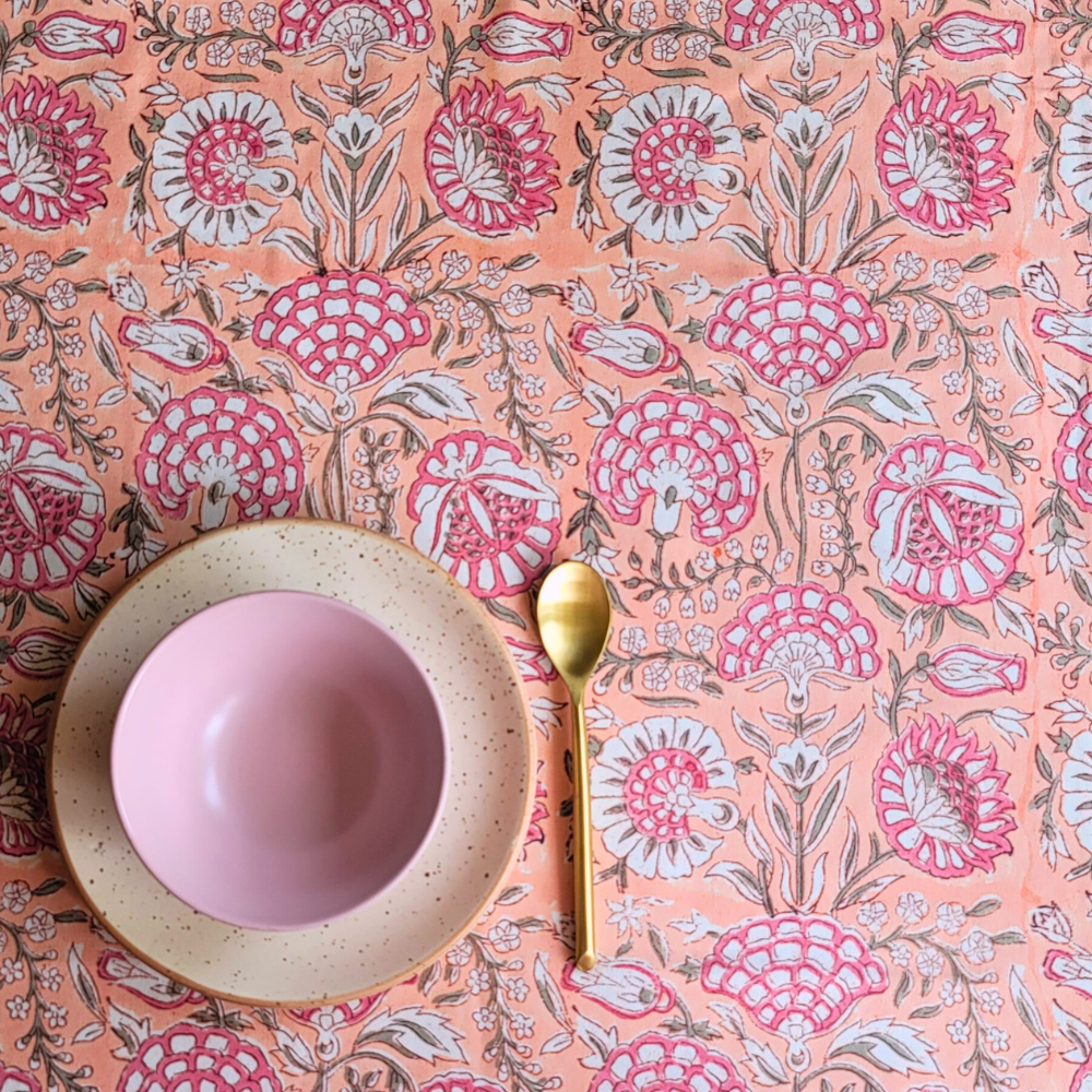 Blushing Meadows Tablecloth - Deep Tone