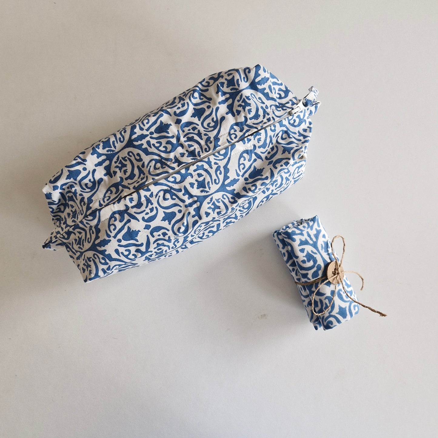 Tuck & Go Pouch - Whispers of the Sea