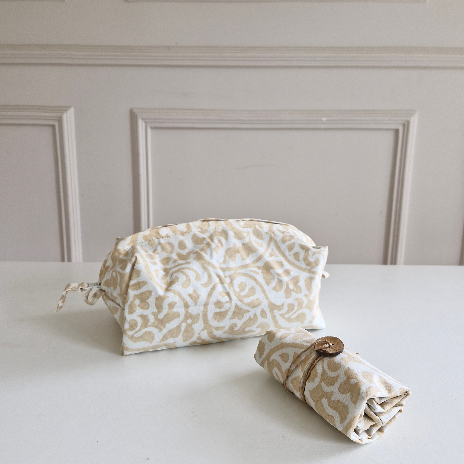 Tuck & Go Pouch - Dance in the Dunes