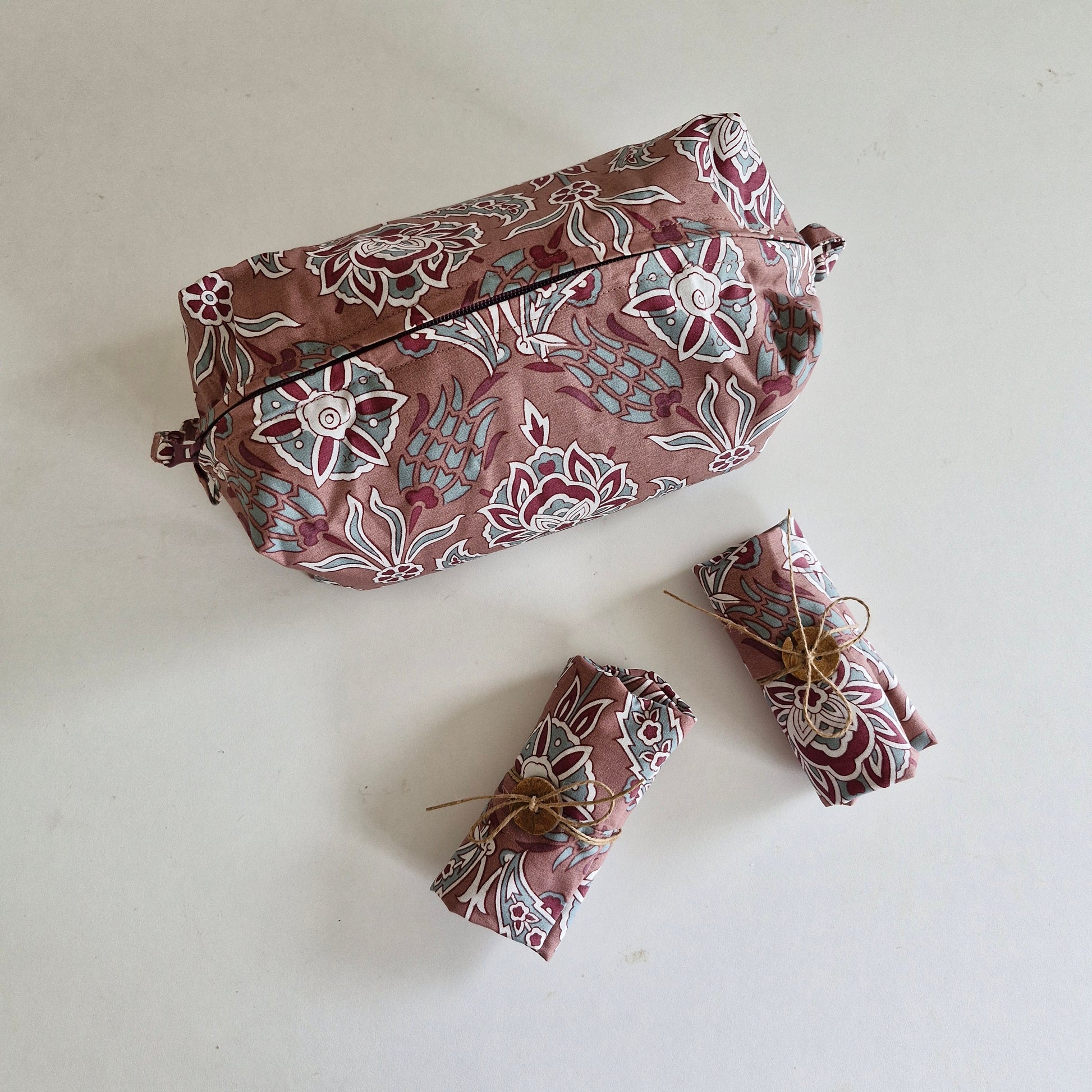 Tuck & Go Pouch - Sweet Onion