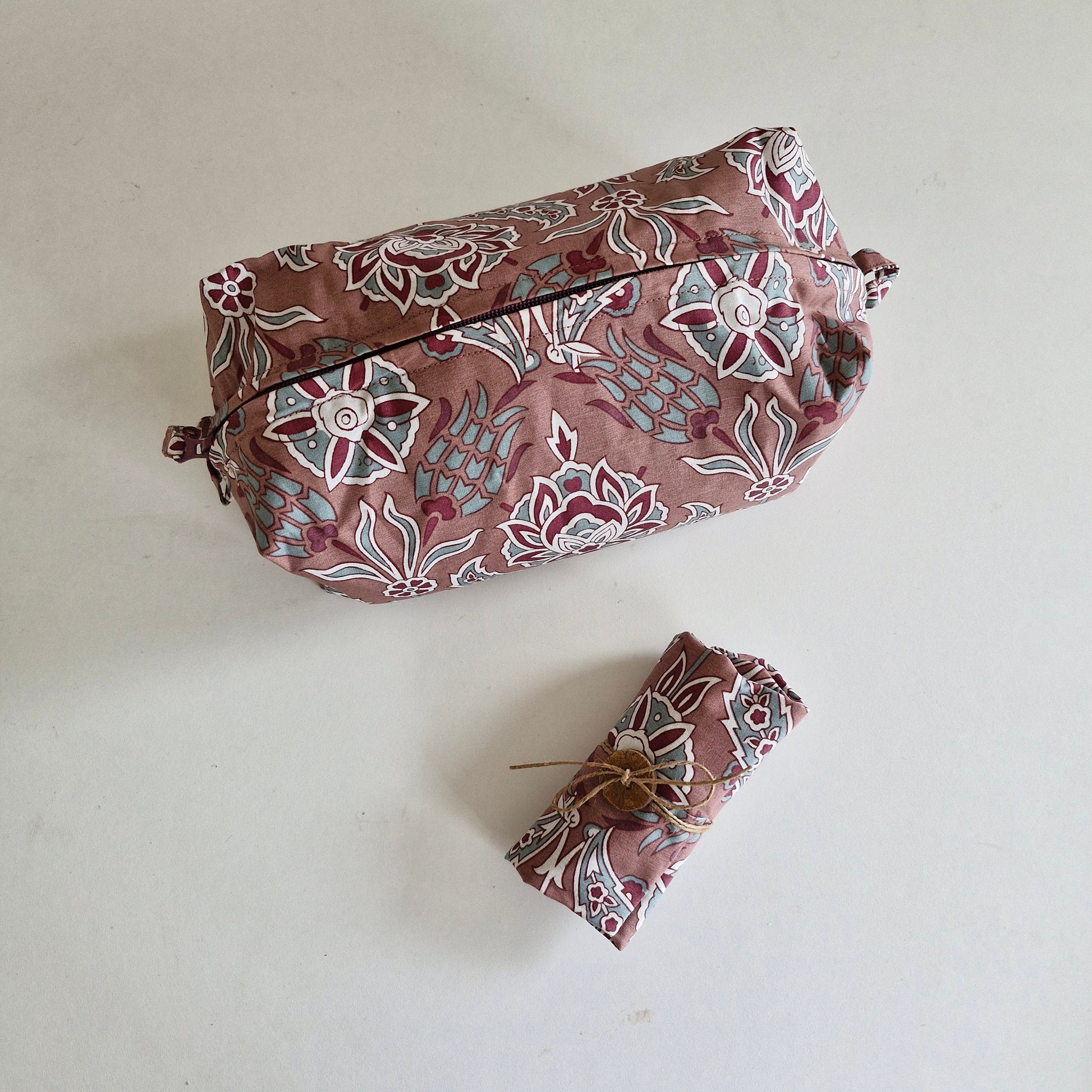 Tuck & Go Pouch - Sweet Onion