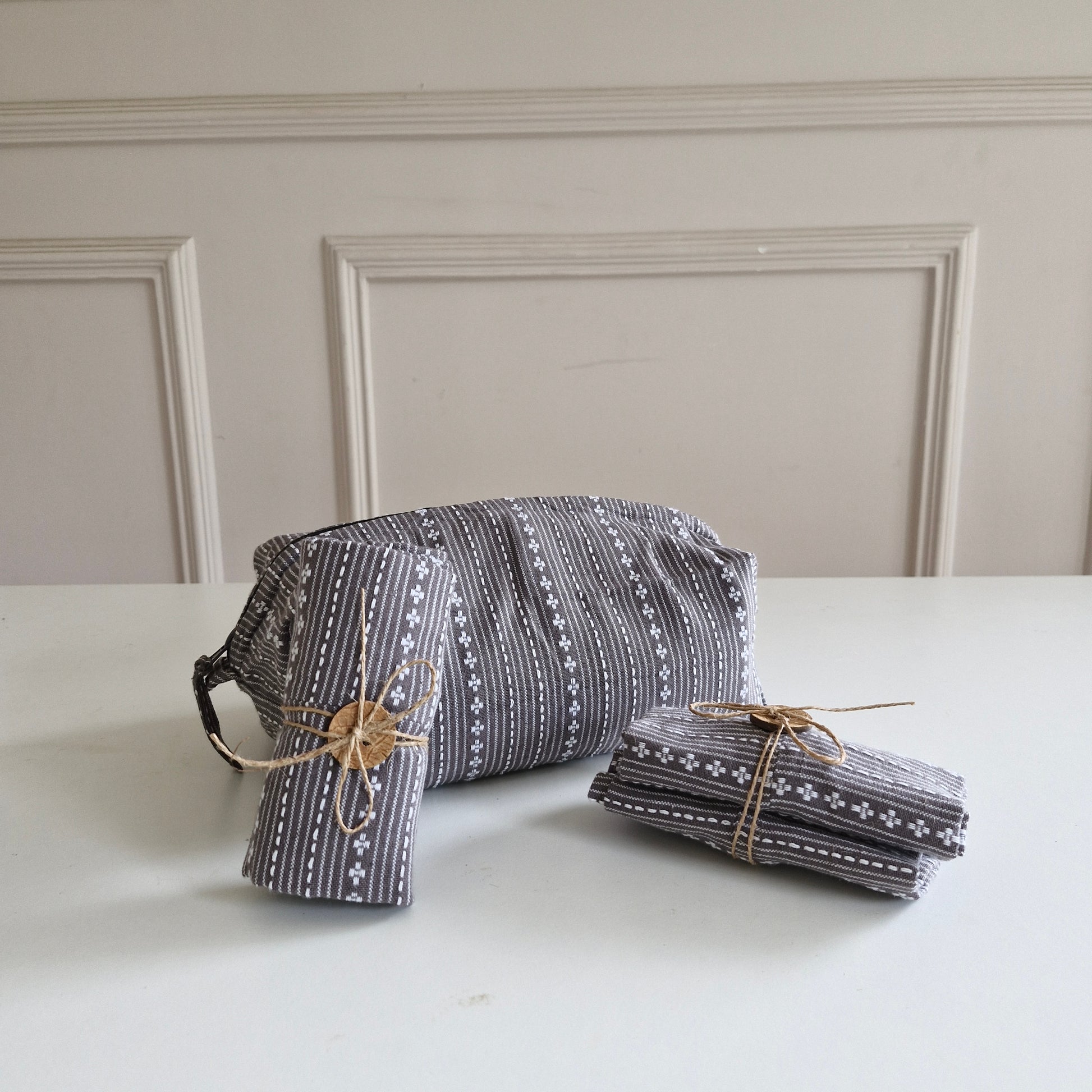 Tuck & Go Pouch - Woven Winter Grey