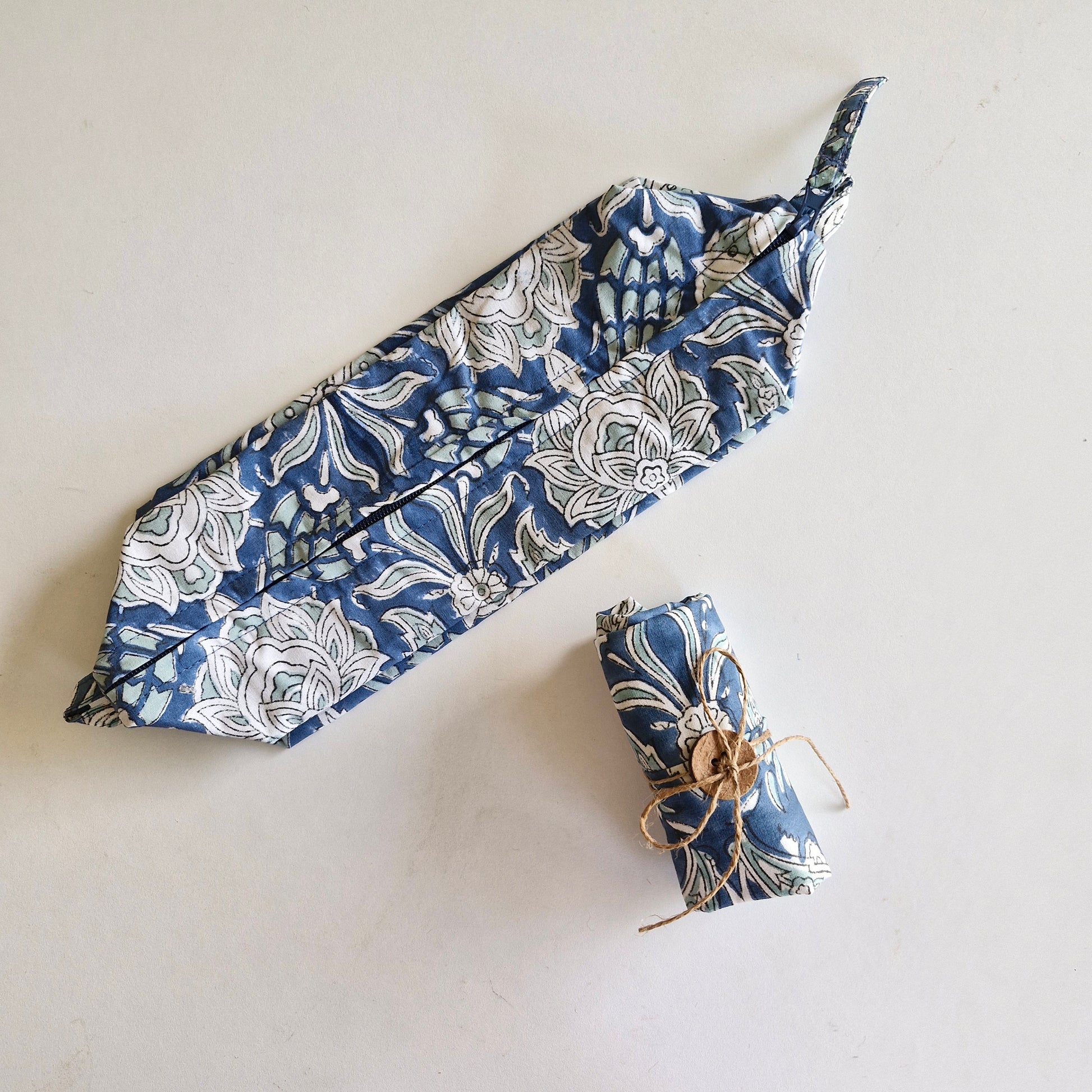 Tuck & Go Pouch - Stormy Skies