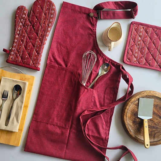 Spill-Resistant, 3-pocket, Cotton Apron - Red