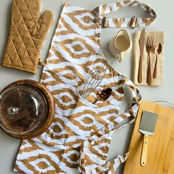 Spill-Resistant, 3-pocket, Cotton Apron Ikat Beige