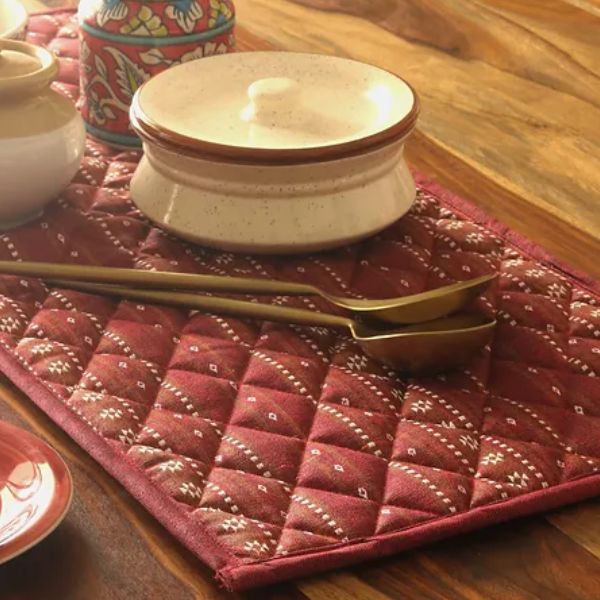 Woven Ruby Red Tablepad