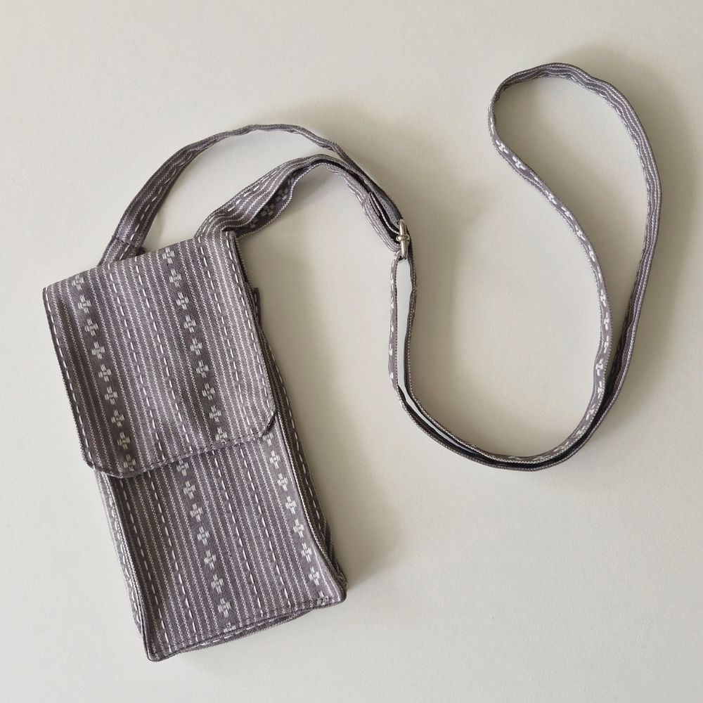 Woven Winter Grey Mobile Pouch