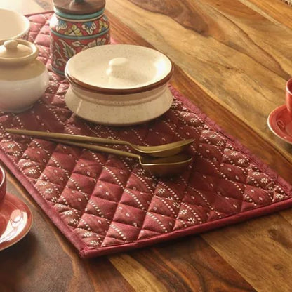 Woven Ruby Red Tablepad