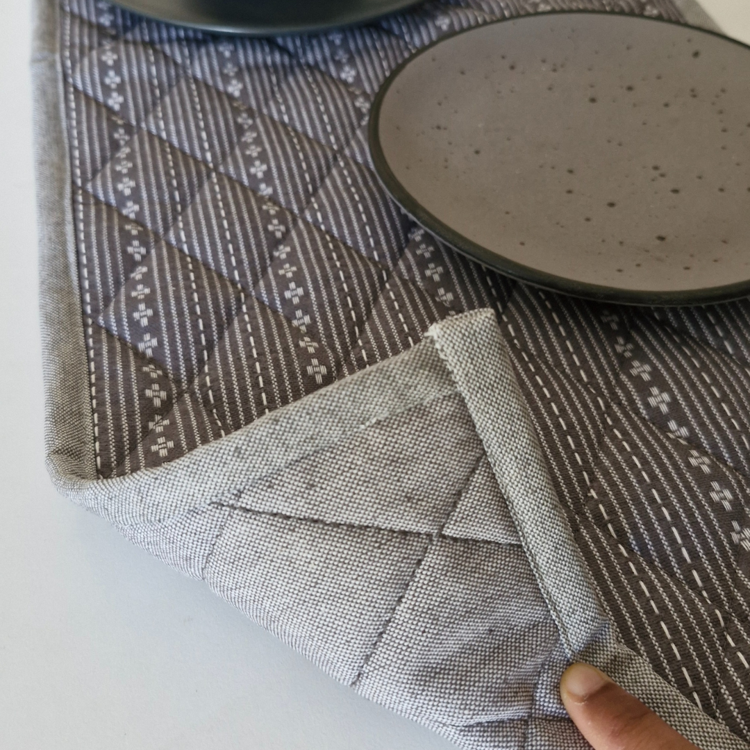 Woven Winter Grey Tablepad