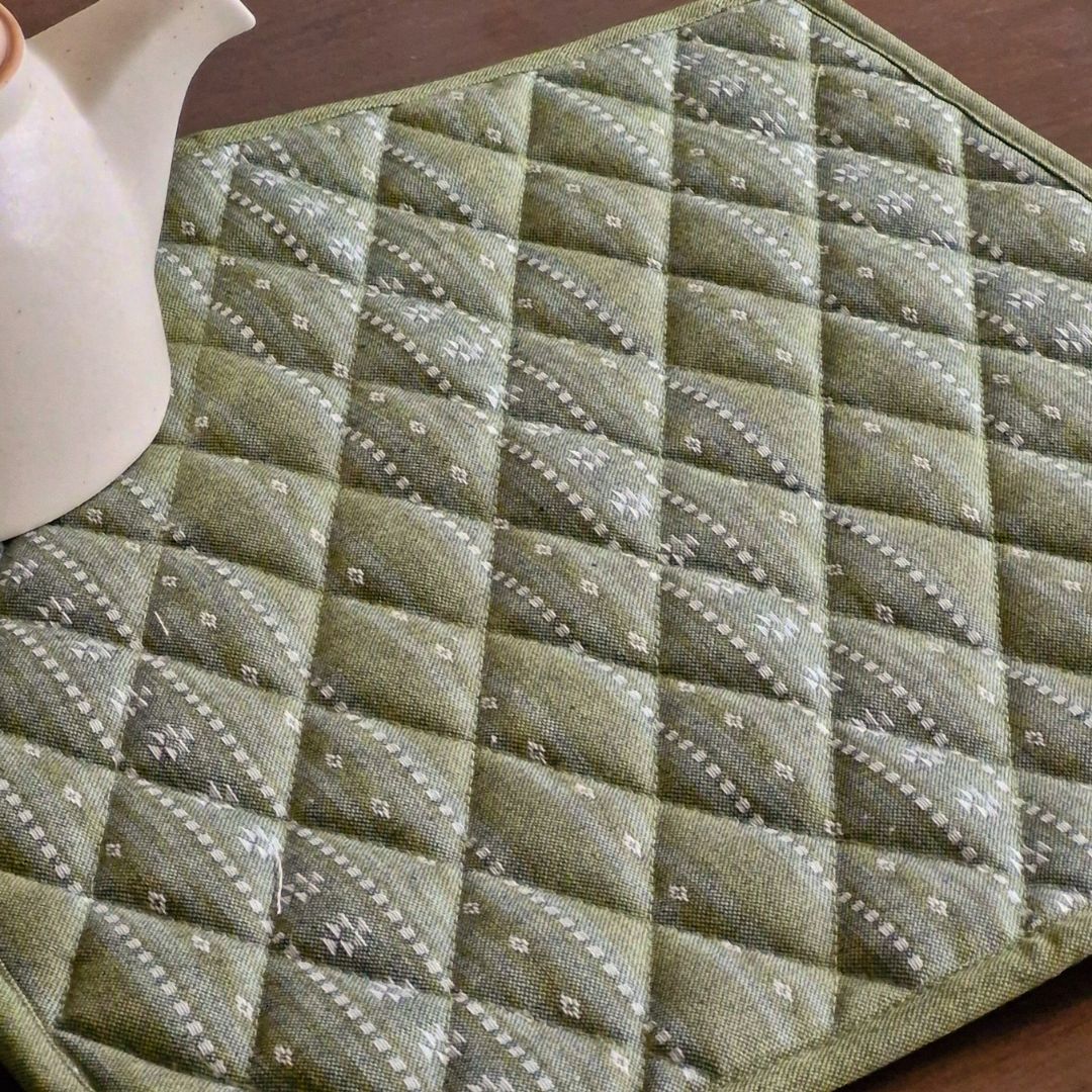 Woven Moss Green Tablepad