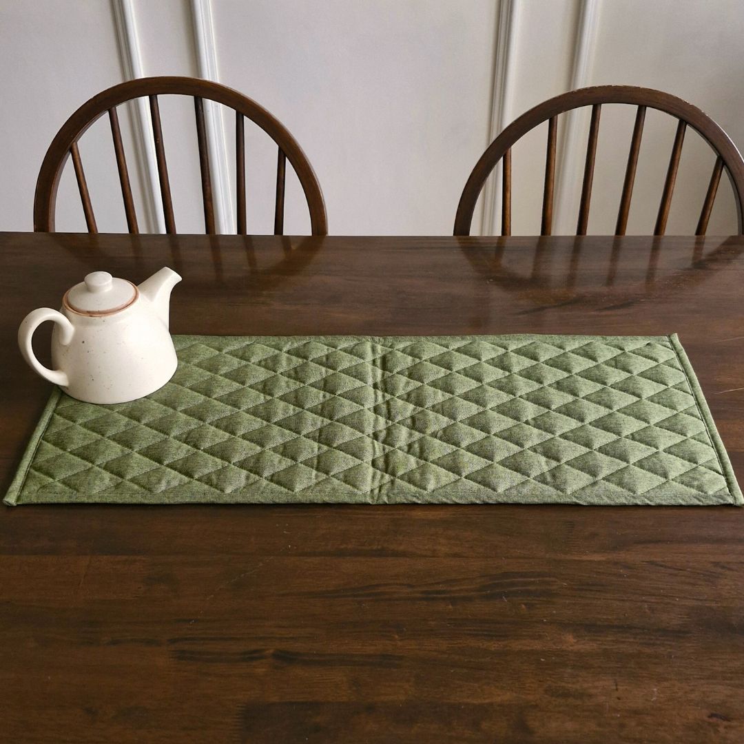 Woven Moss Green Tablepad