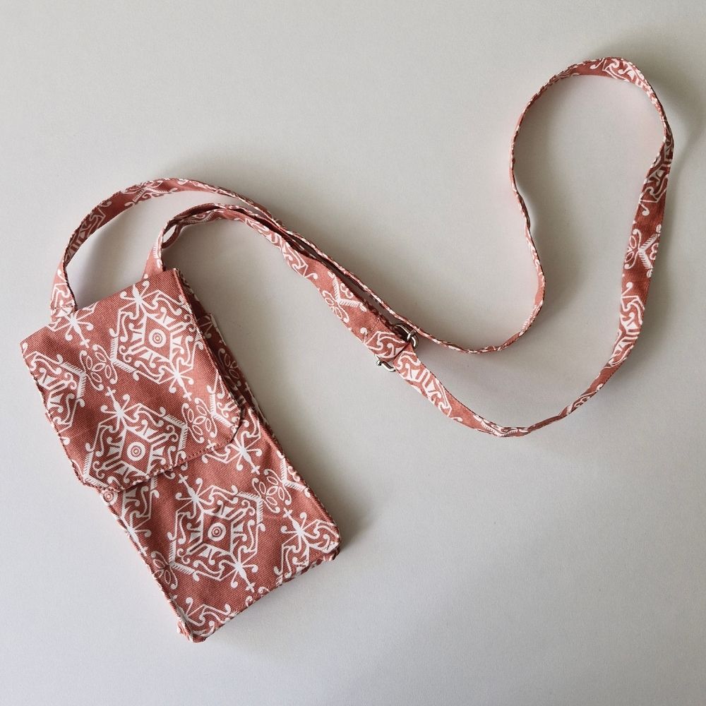 Agra Red Mobile Pouch