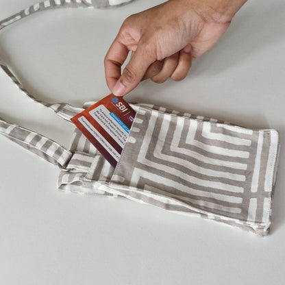Echoes In The Well Mobile Pouch