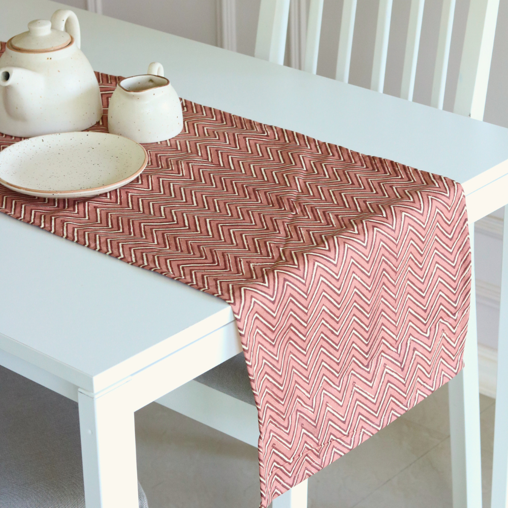 Sweet Onion (Chevron) - Runner Pink