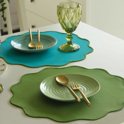 Earth & Sky Placemats Teal Round Scalloped