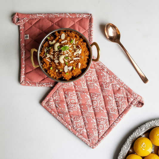 Wipeable & Reversible Pot Holder - Agra Red