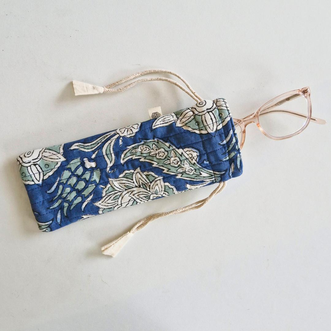 Optical Pouch - Stormy Skies