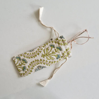 Optical Pouch - Riverside