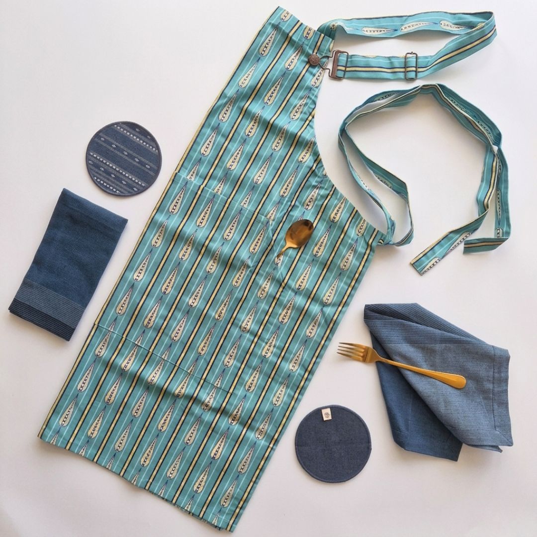 Spill-Resistant, 3-pocket, Cotton Apron - Garden Of Amalfi