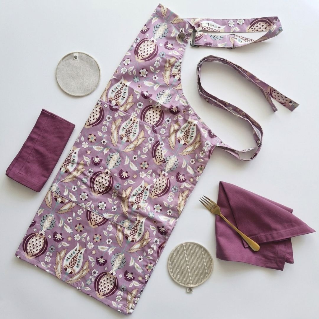 Spill-Resistant, 3-pocket, Cotton Apron - Rosewater & Chestnut