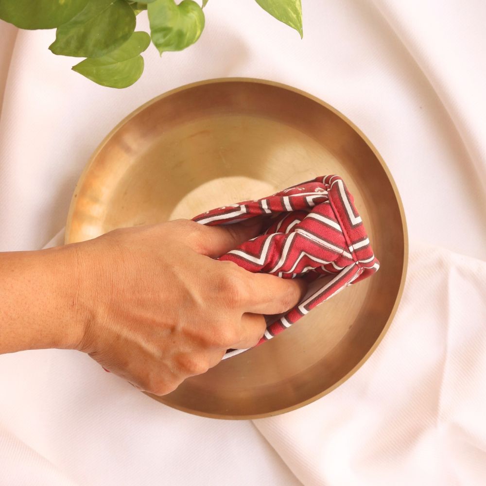 All Over Red Floral & Chevron Mitten Pad