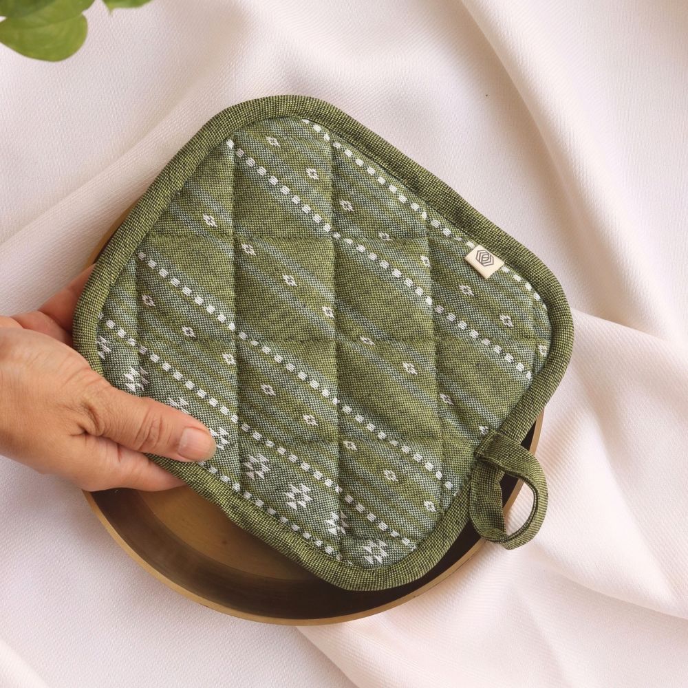 Woven Moss Green Mitten Pad