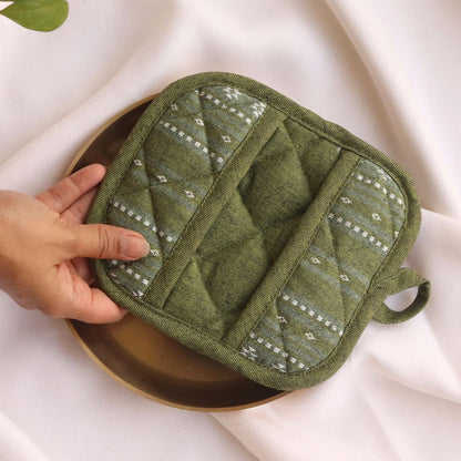 Woven Moss Green Mitten Pad