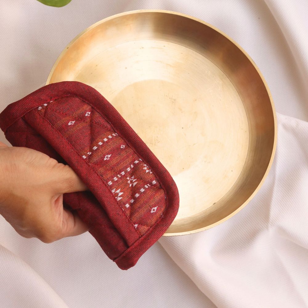 Woven Ruby Red Mitten Pad