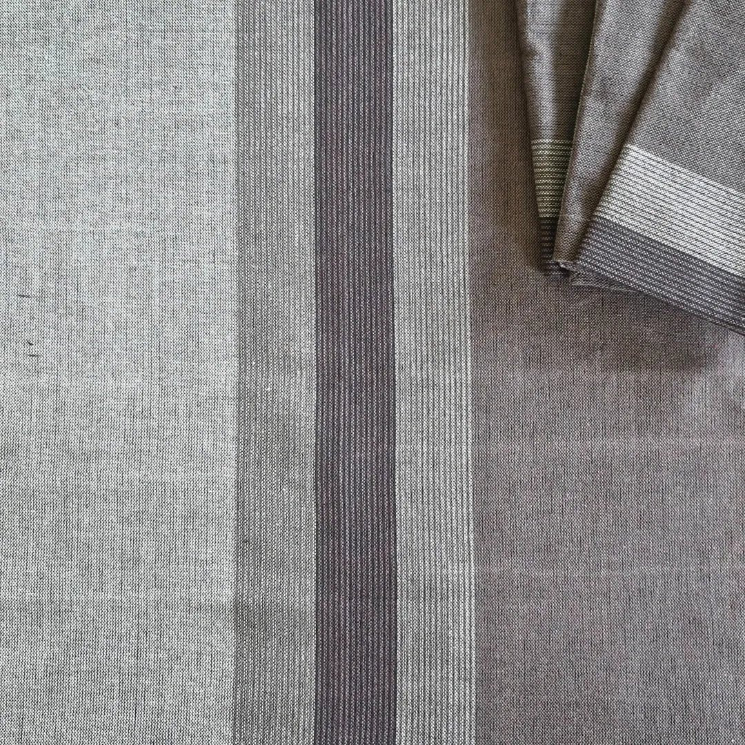 Set of 4 Winter Grey cotton table napkins by The Yard House, perfect kitchen essentials for stylish dining.